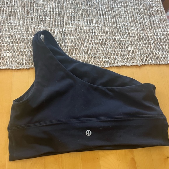 Lululemon sports bra - Picture 4 of 4